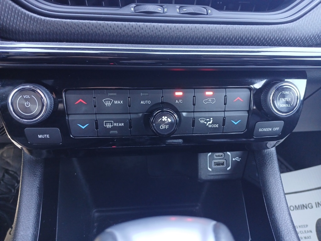 2023 Jeep Compass North Edition Latitude photo 12