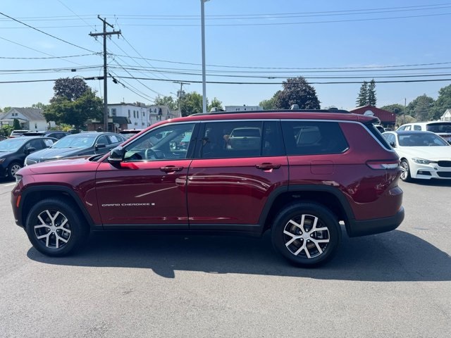 2024 Jeep Grand Cherokee Limited photo 4