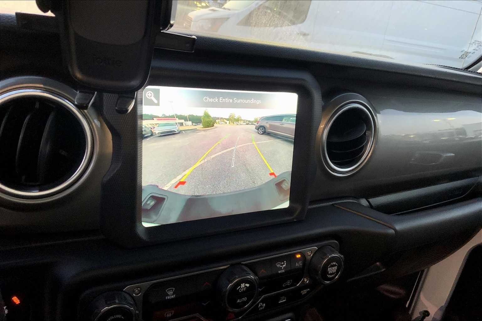 2020 Jeep Gladiator Overland photo 25