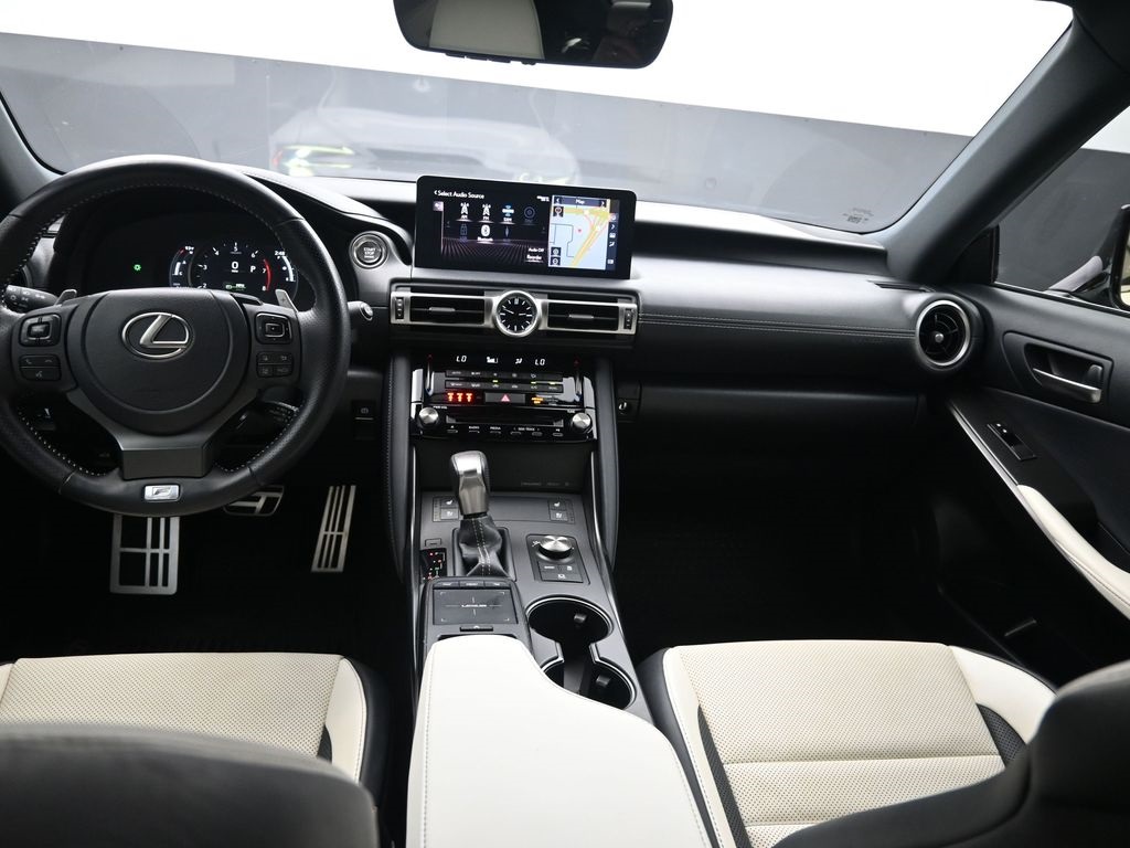 2021 Lexus IS 350 F SPORT photo 15