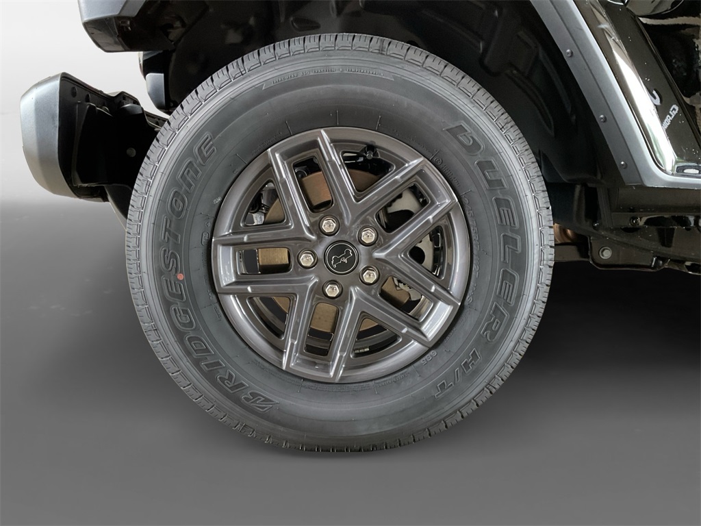 2025 Jeep Gladiator Sport S photo 10