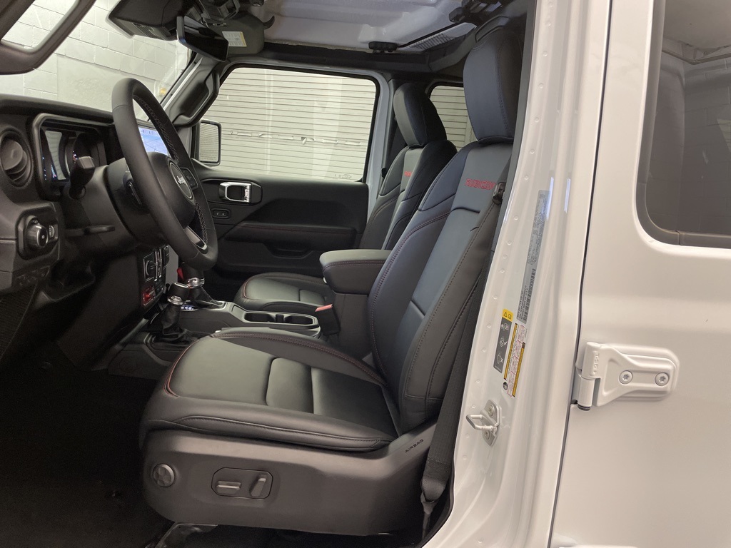 2025 Jeep Wrangler Rubicon photo 12