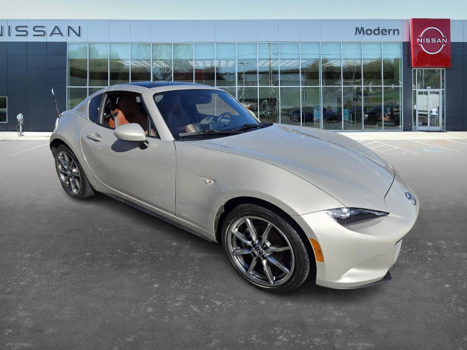 2023 Mazda MX-5 Miata Miata RF Grand Touring photo 3