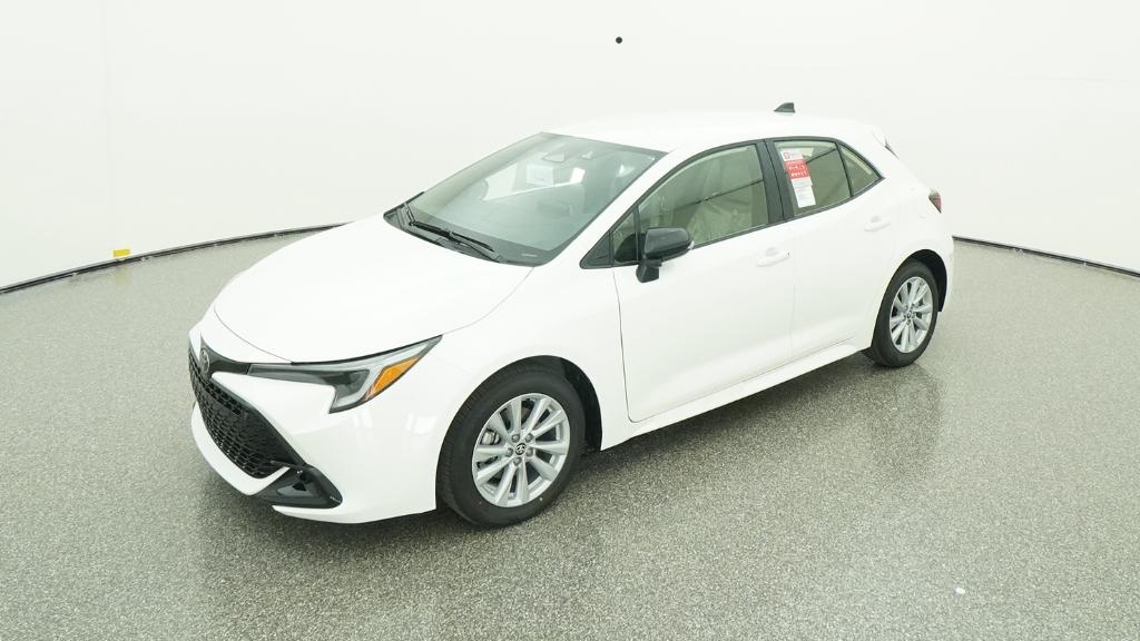 2026 Toyota Corolla Hatchback SE's photo