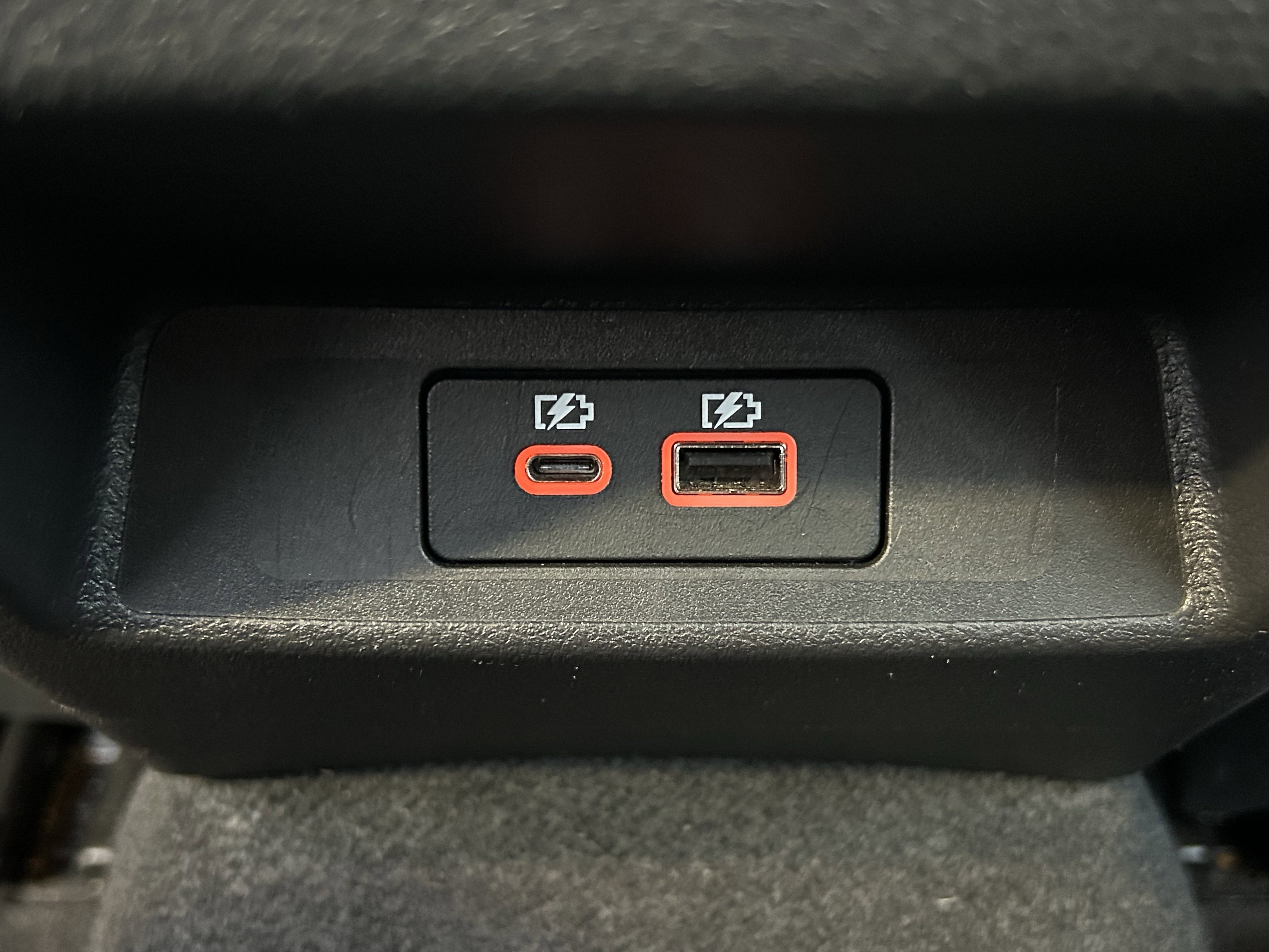 2023 Nissan Altima 2.5 SR photo 3