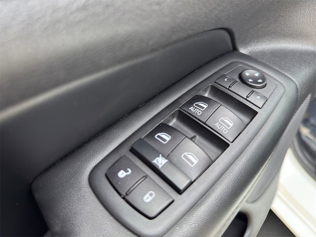 2020 Jeep Grand Cherokee Laredo photo 11