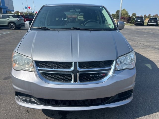 2014 Dodge Grand Caravan SE photo 2