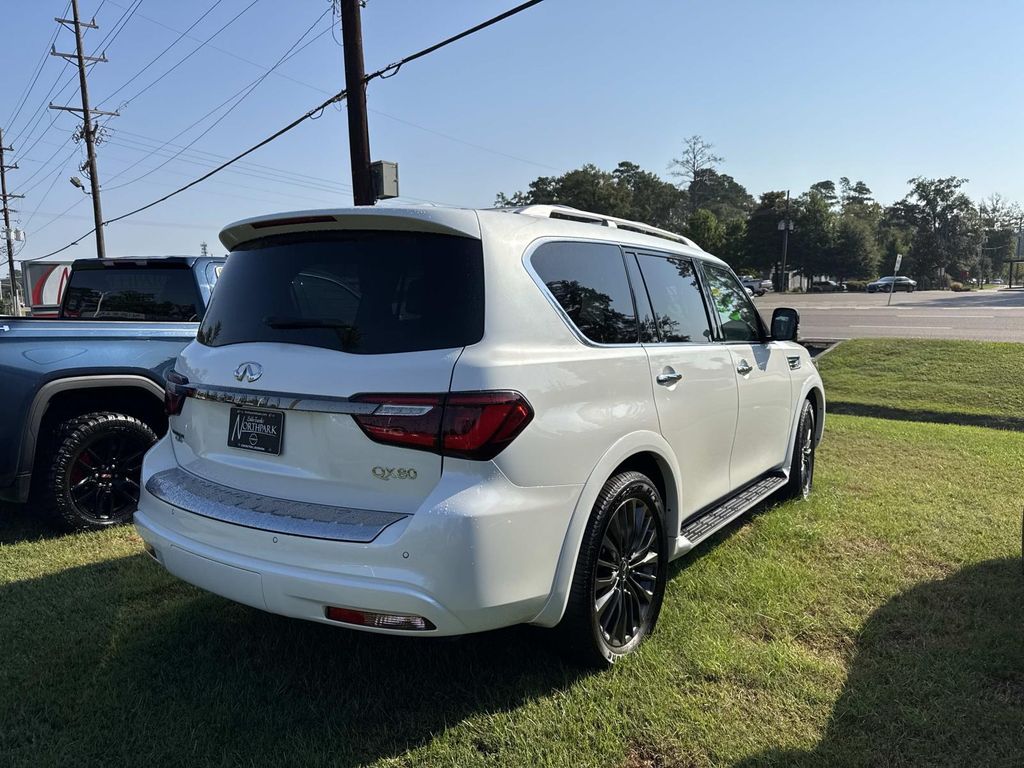 2023 Infiniti QX80 Premium Select photo 6