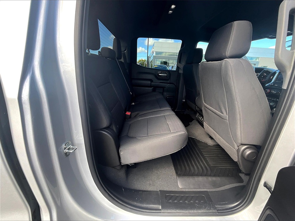 2022 Chevrolet Silverado 1500 LT photo 16
