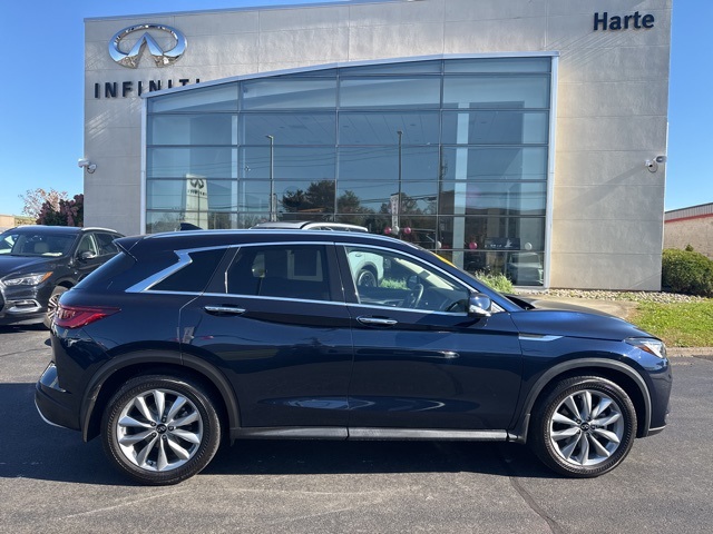 2022 Infiniti QX50 Luxe photo 4