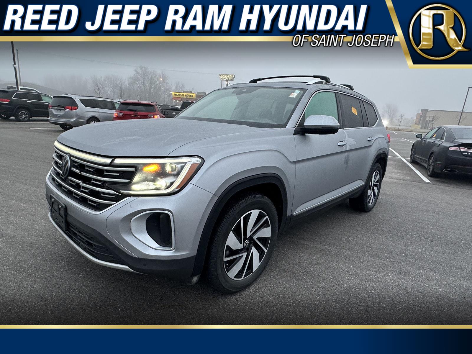 2024 Volkswagen Atlas SEL's photo