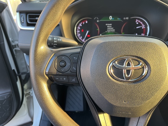 2024 Toyota RAV4 XLE photo 18