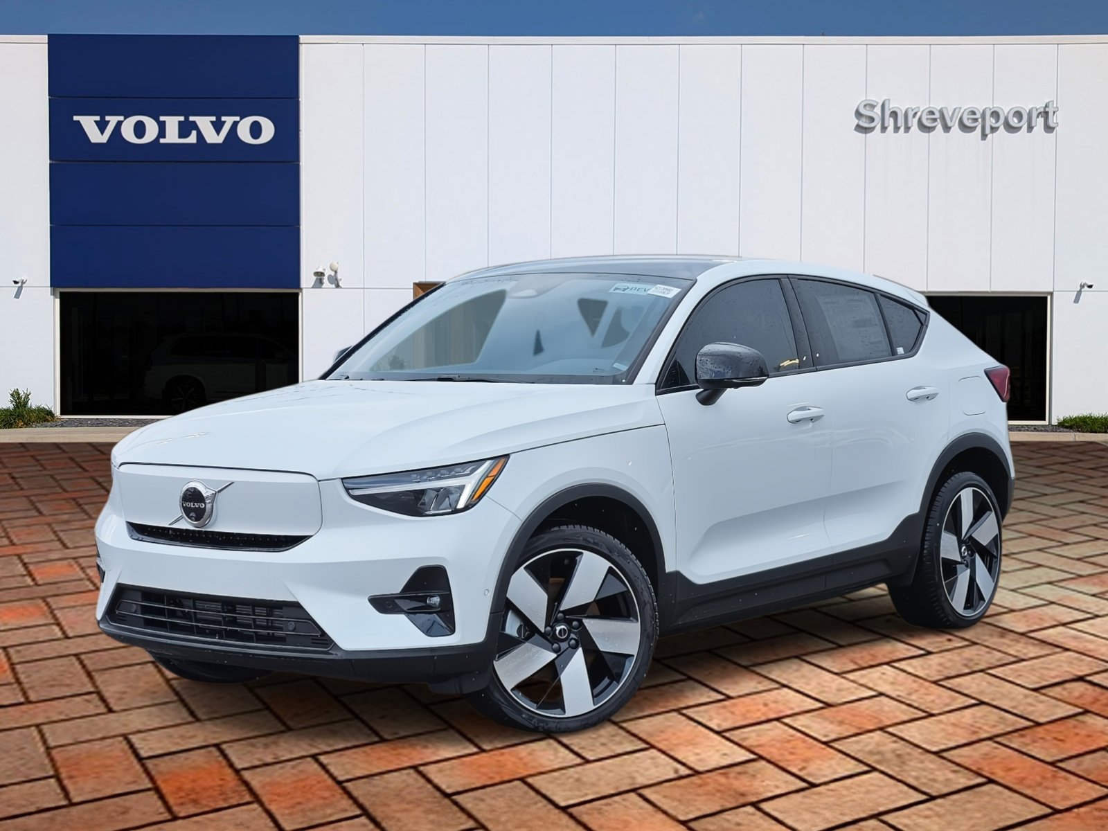 2024 Volvo C40 Plus's photo