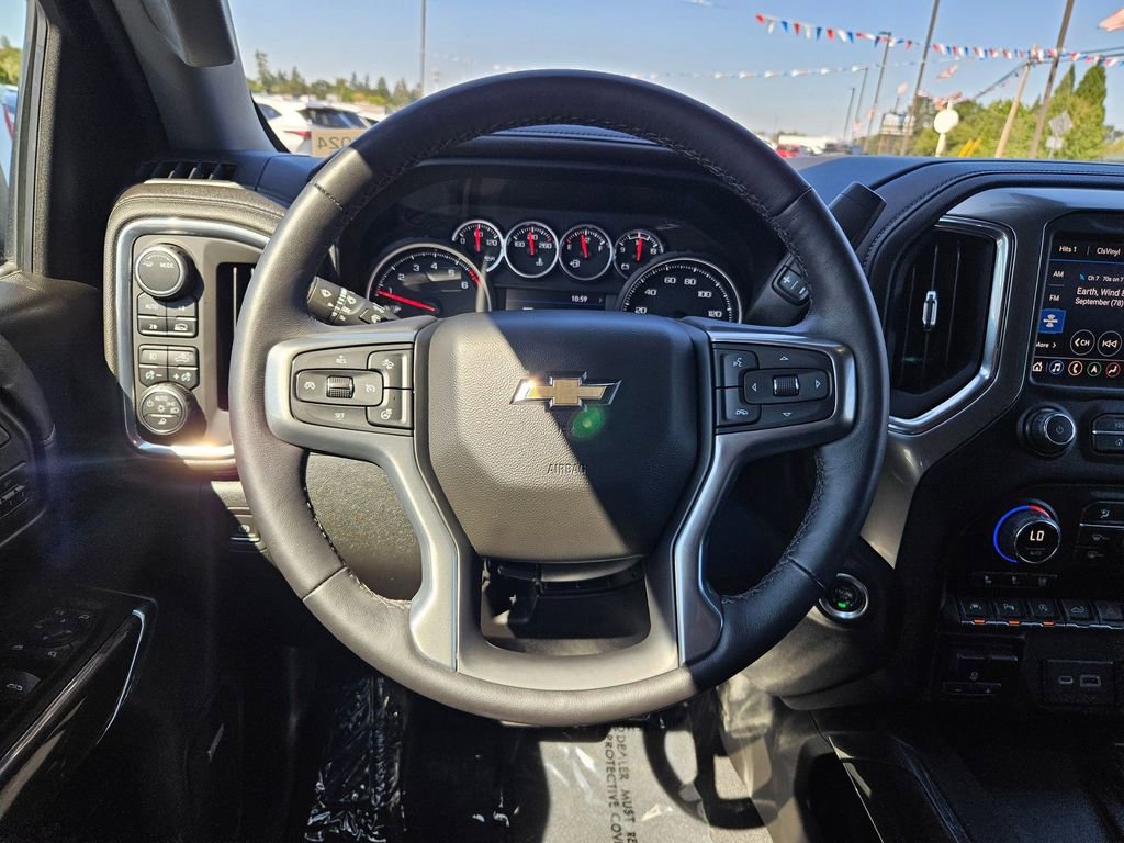 2022 Chevrolet Silverado 1500 LTZ photo 13