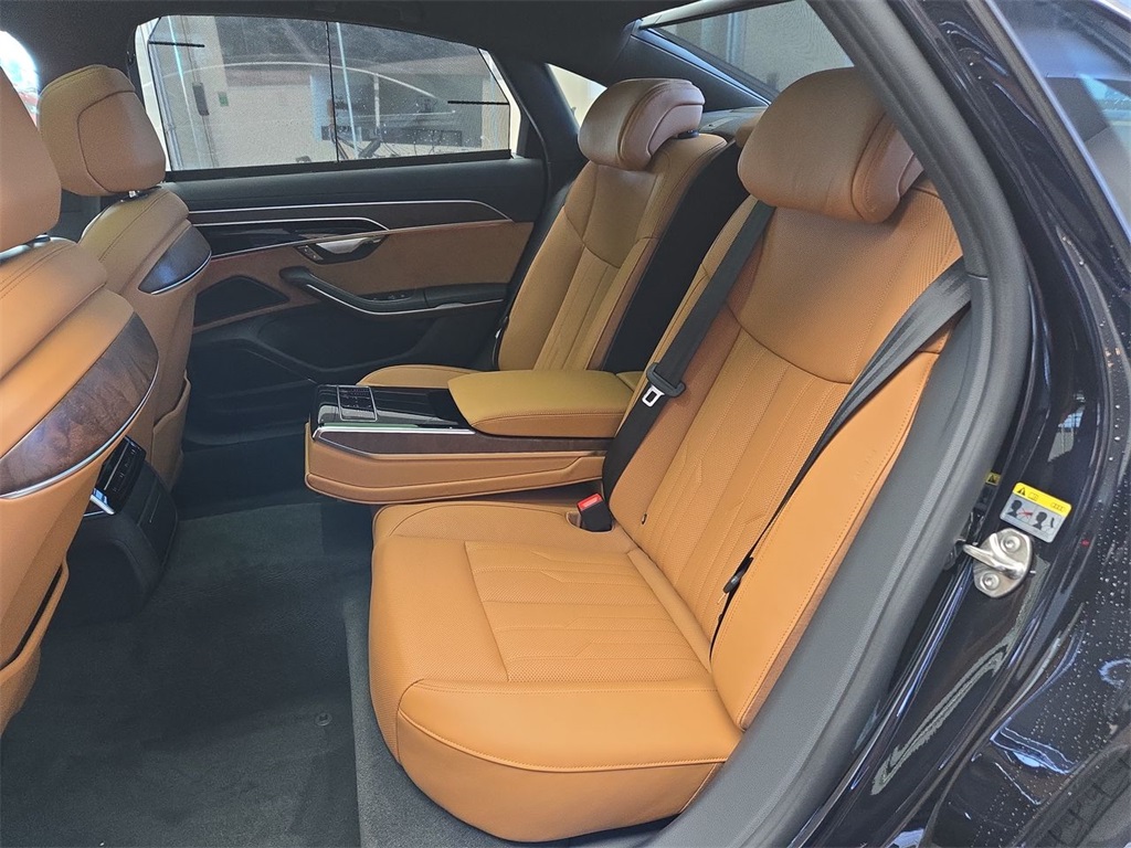 2025 Audi A8 L 55 photo 15