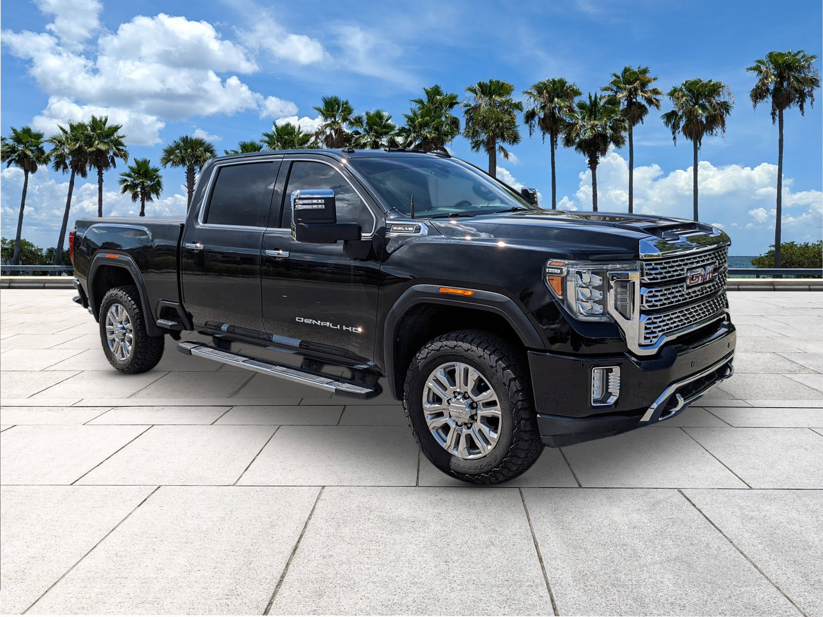 2020 Gmc Sierra Denali photo 2
