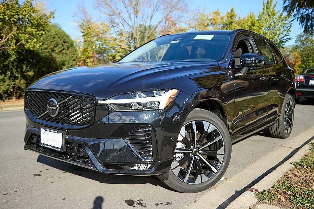 2026 VOLVO XC60 - Image 1