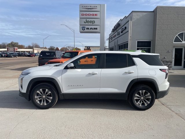 2025 Chevrolet Equinox LT's photo