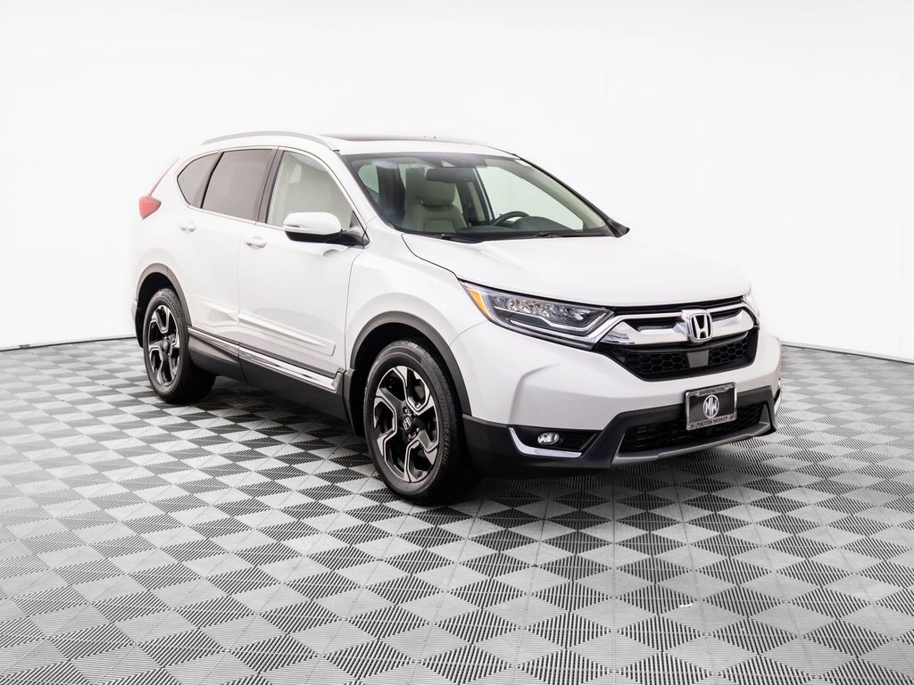 2019 Honda CR-V Touring photo 4