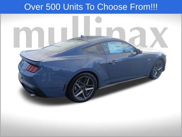 2025 Ford Mustang GT photo 3