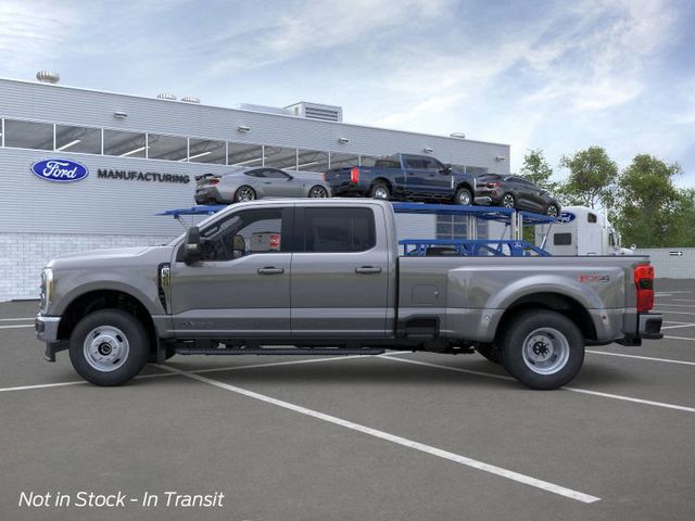 2026 Ford F-350 photo 2