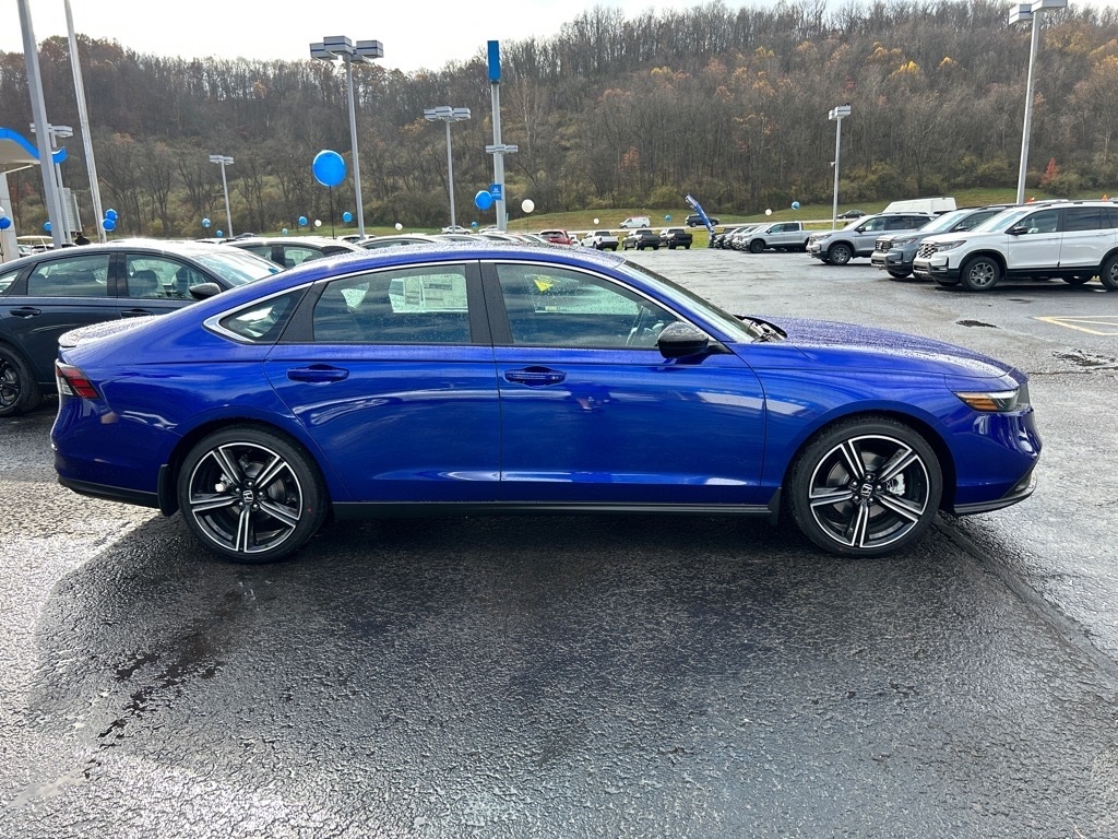 2025 Honda Accord Hybrid Sport photo 2