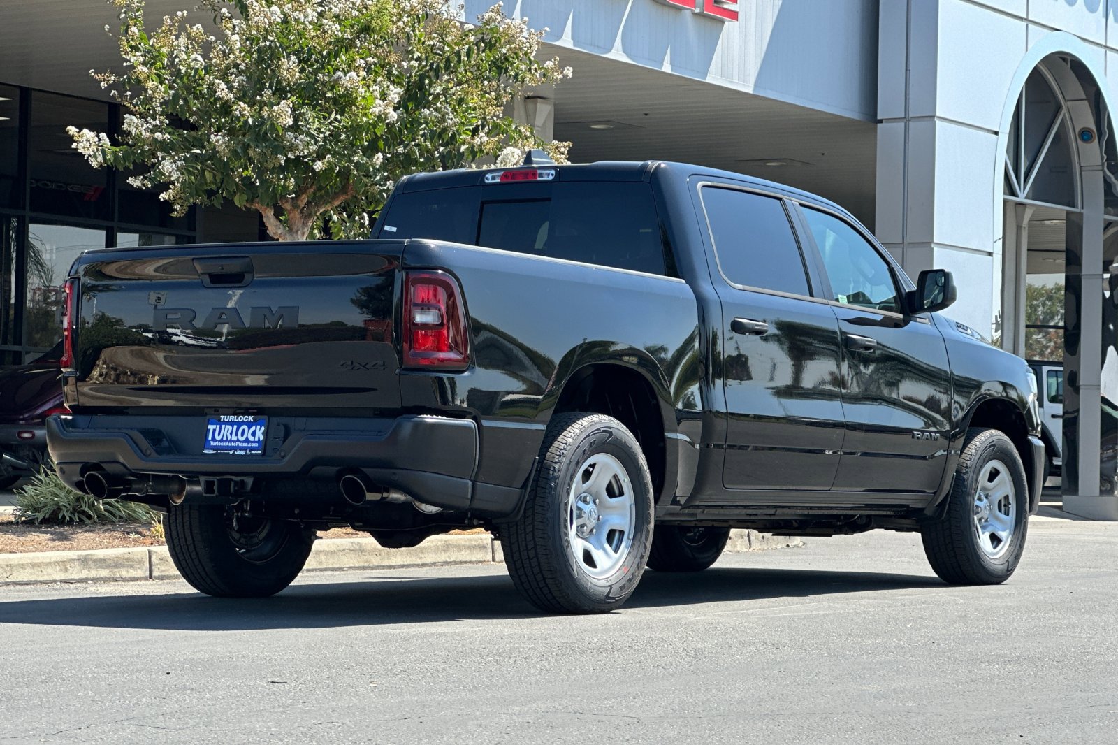 2026 Ram 1500 Tradesman photo 4