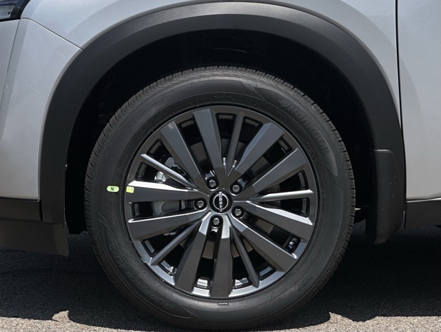 2025 Nissan Pathfinder SL photo 5