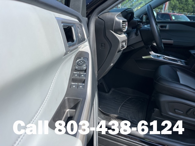2023 Ford Explorer XLT photo 3