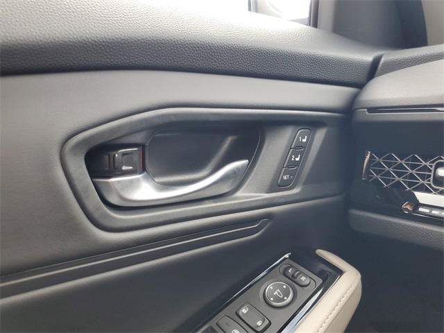 2025 Honda Accord Hybrid Touring photo 27