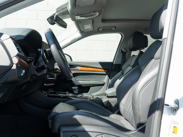 2023 Audi Q5 45 S line Prestige Premium photo 13
