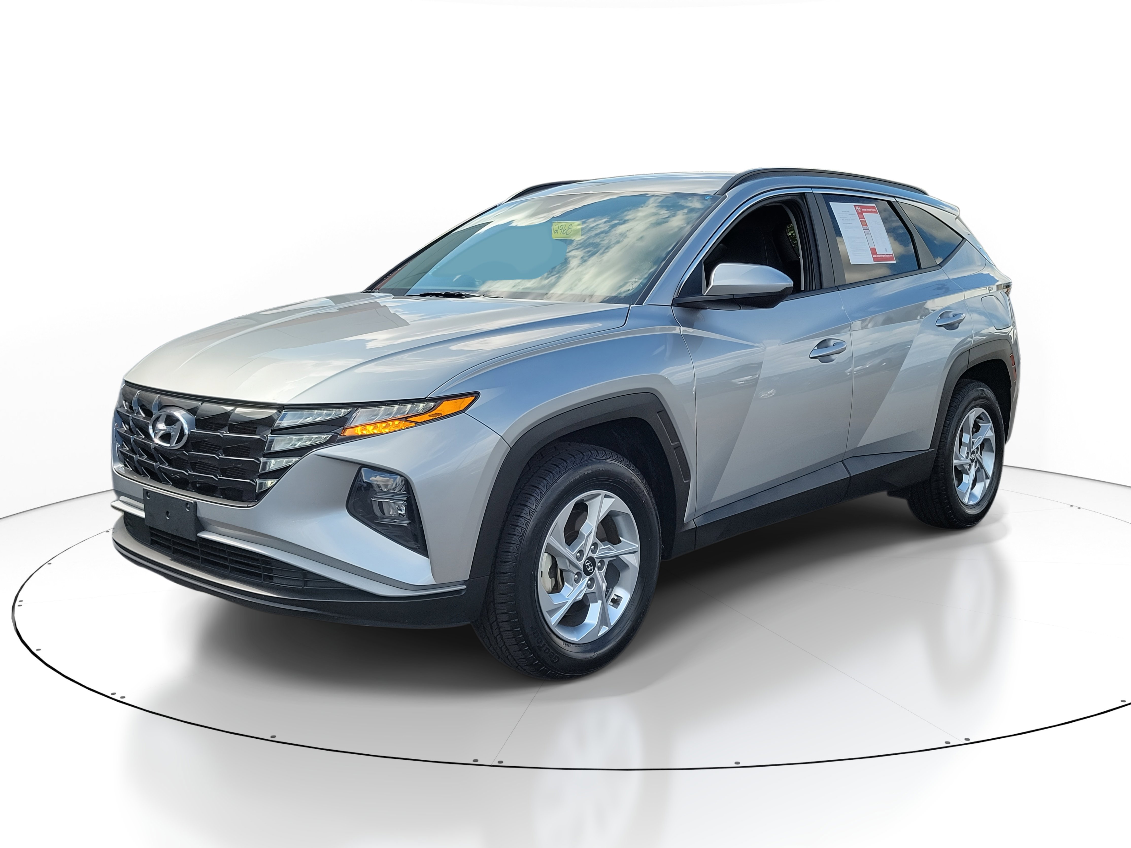 2024 Hyundai Tucson SEL photo 2
