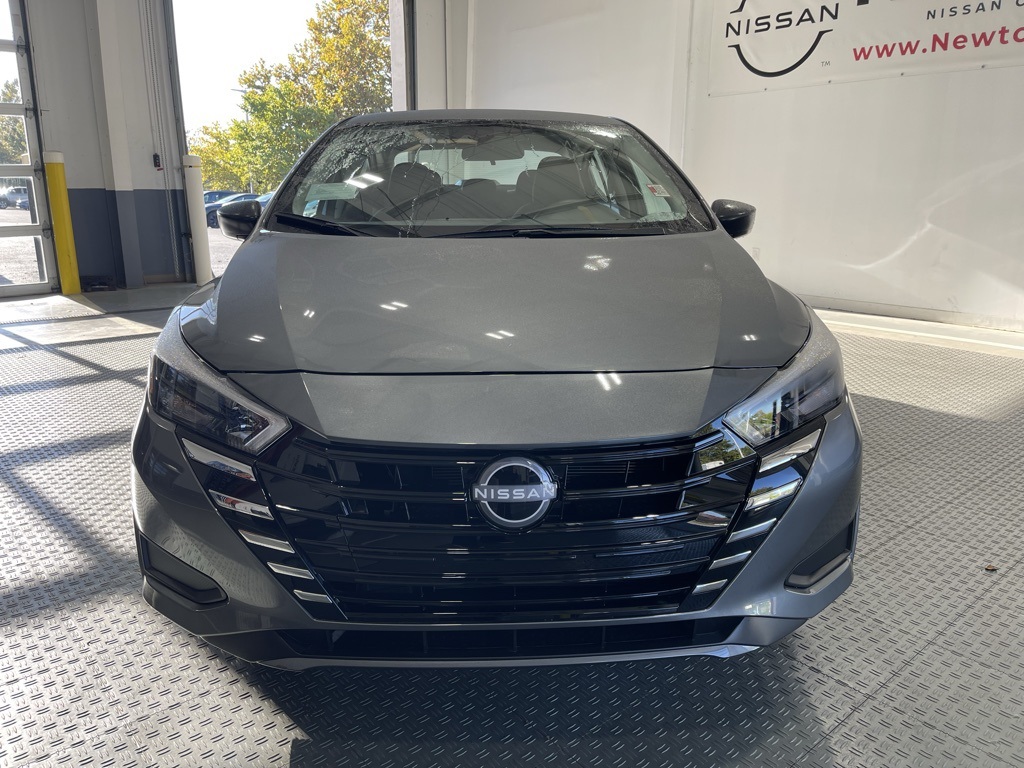 2025 Nissan Versa 1.6 S photo 2