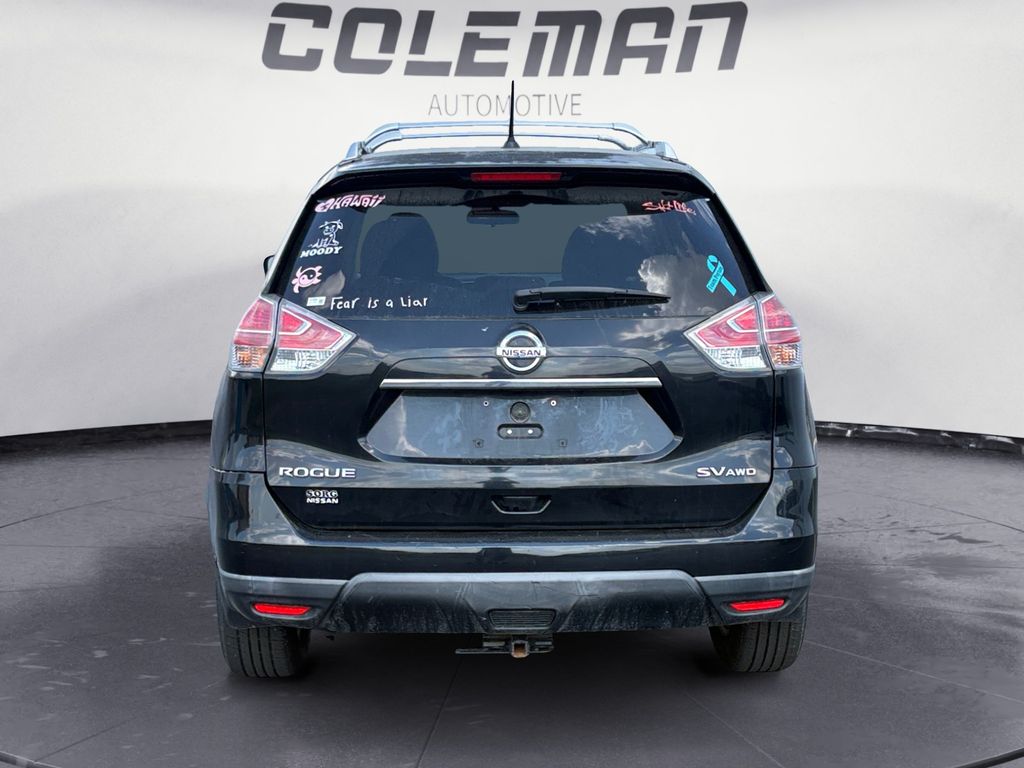 2016 Nissan Rogue SV photo 4