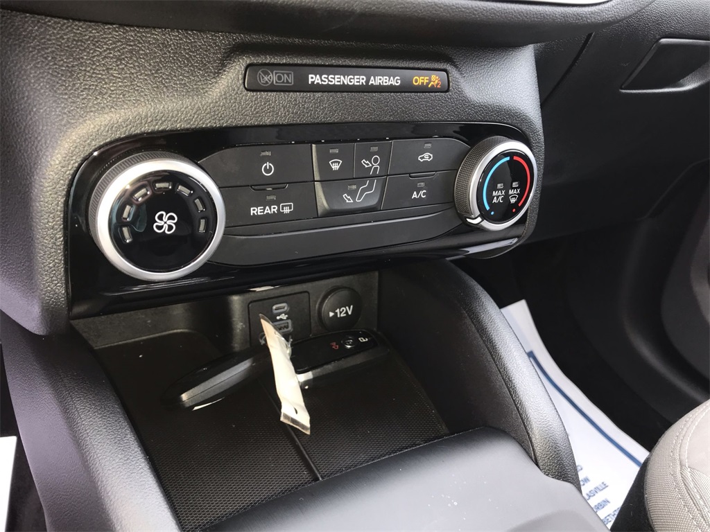 2022 Ford Escape SE photo 18