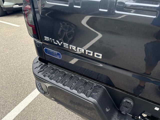 2022 Chevrolet Silverado 1500 RST photo 5