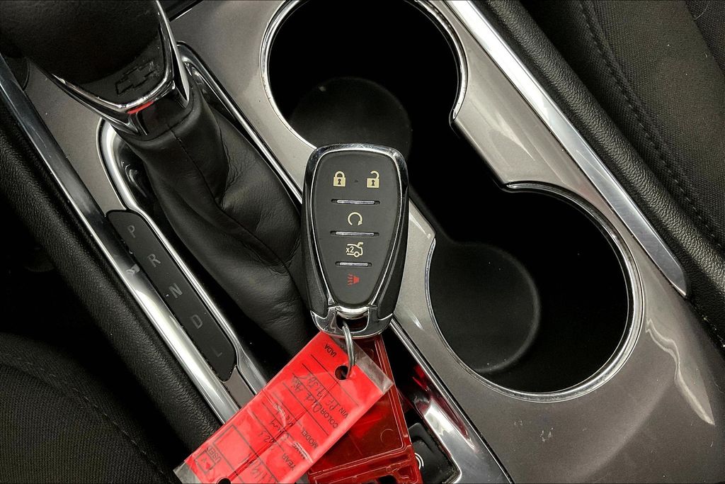 2023 Chevrolet Malibu 1LT photo 11