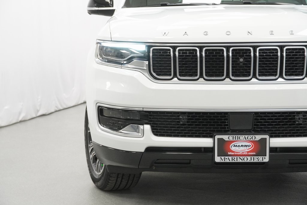 2023 Jeep Wagoneer Base photo 4