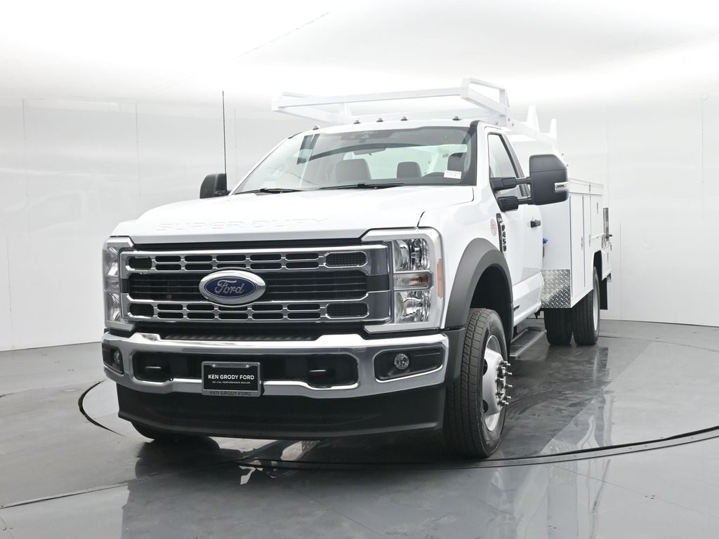 2025 Ford F-450 photo 54