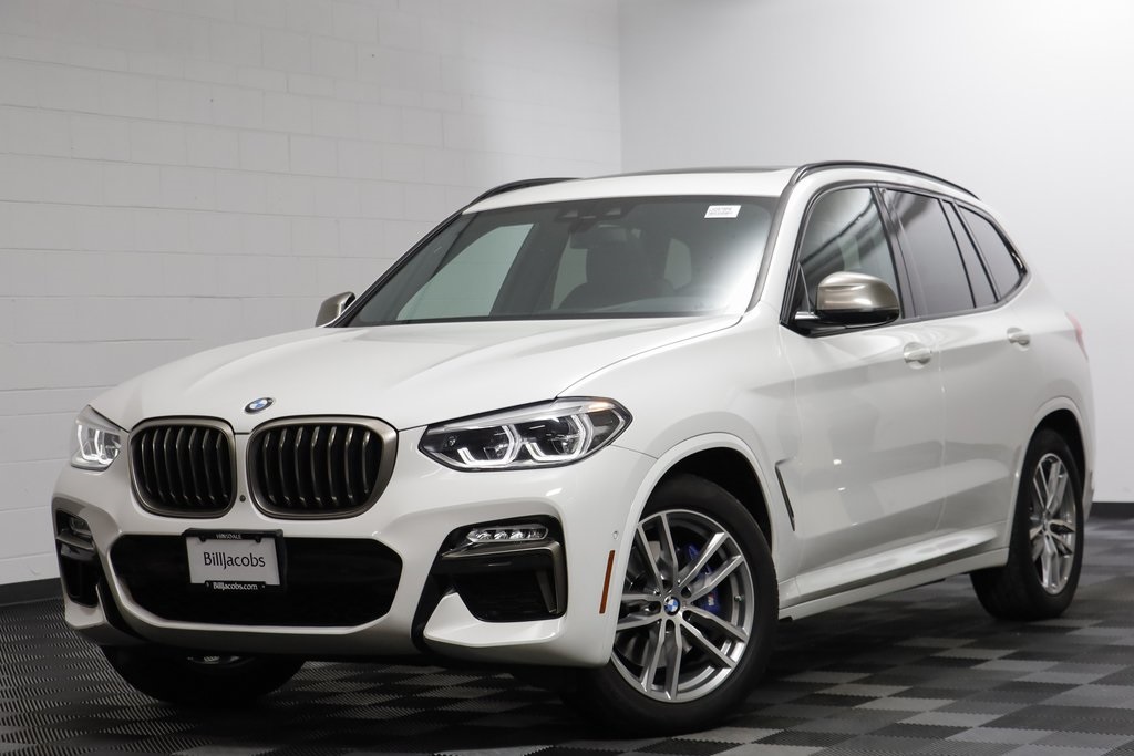 2019 BMW X3 40i's photo