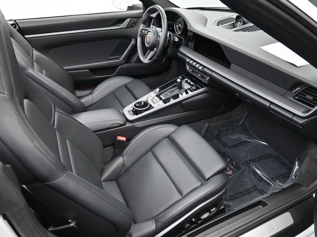 2024 Porsche 911 S photo 7