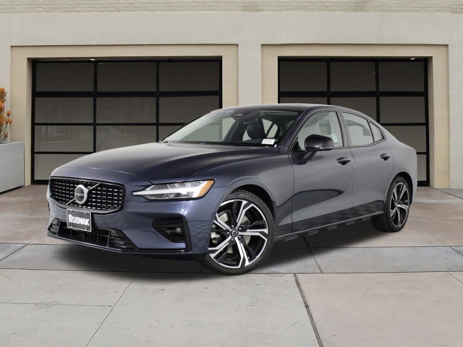 2025 Volvo S60 B5 Core photo 3