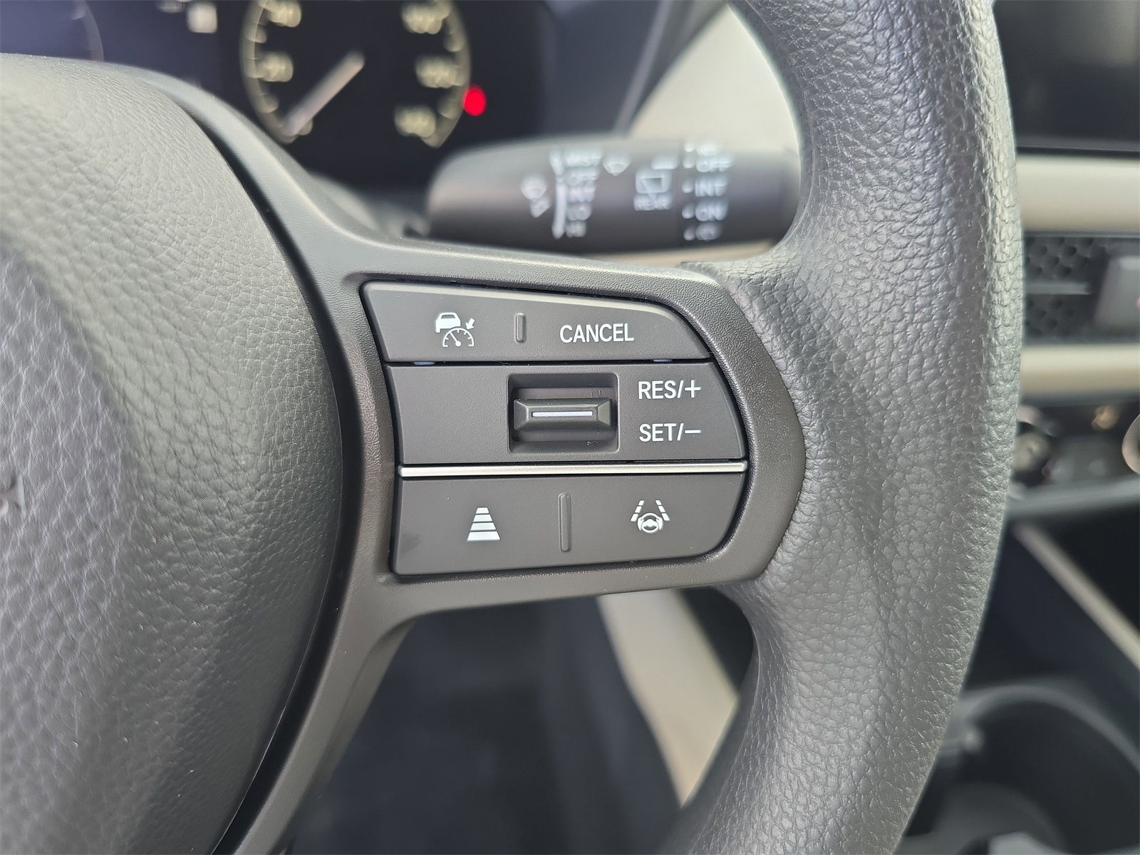 2026 Honda HR-V LX photo 24