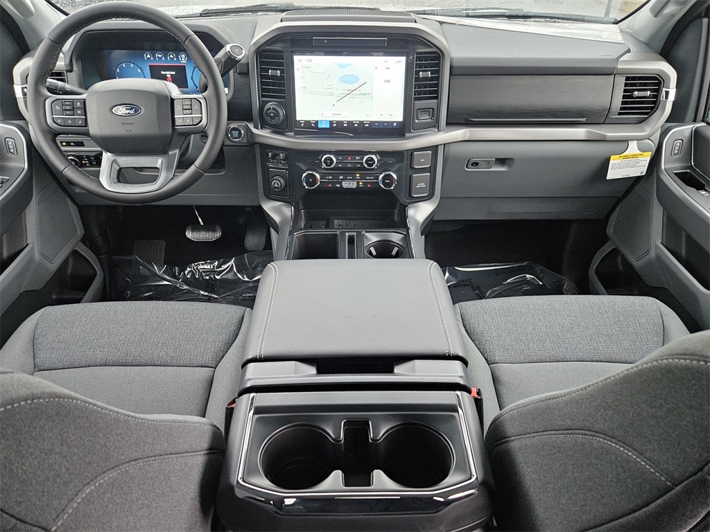 2025 Ford F-150 XLT photo 32