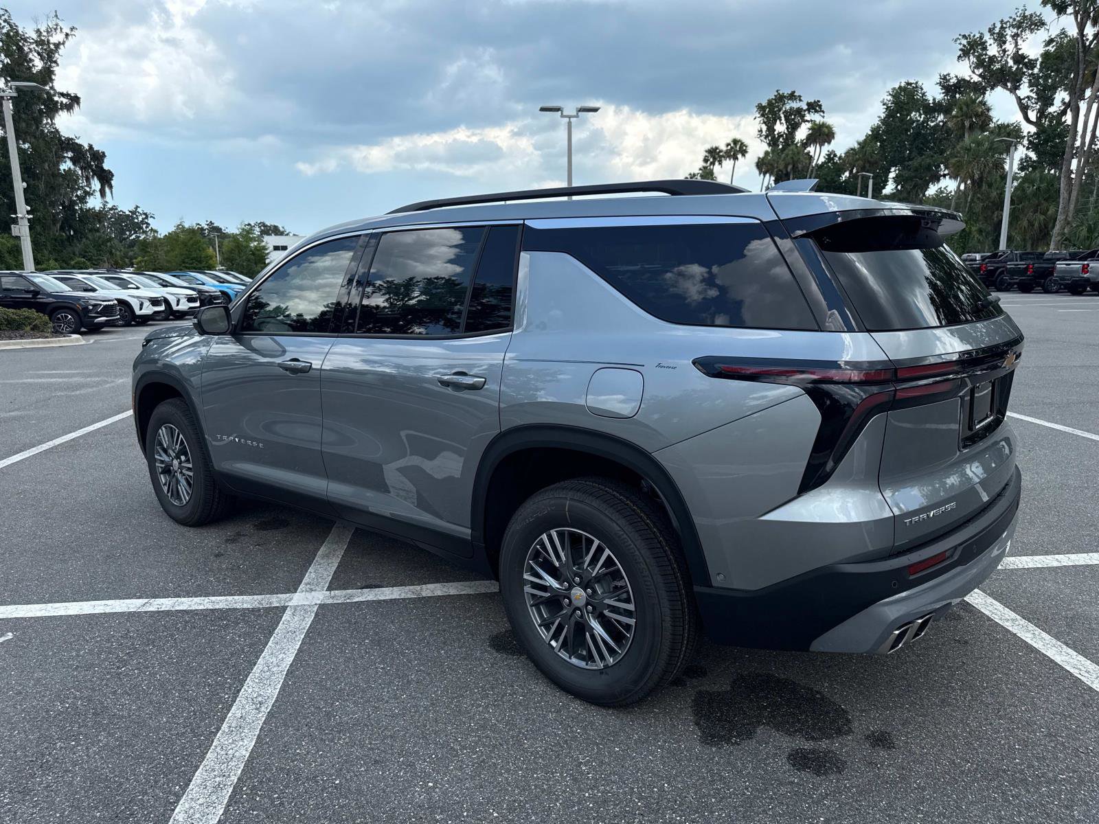 2026 Chevrolet Traverse LE photo 37