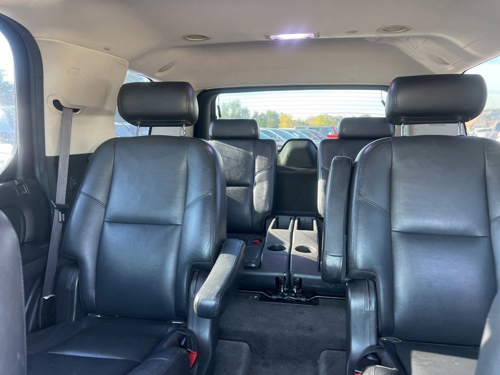 2007 Cadillac Escalade Base photo 15