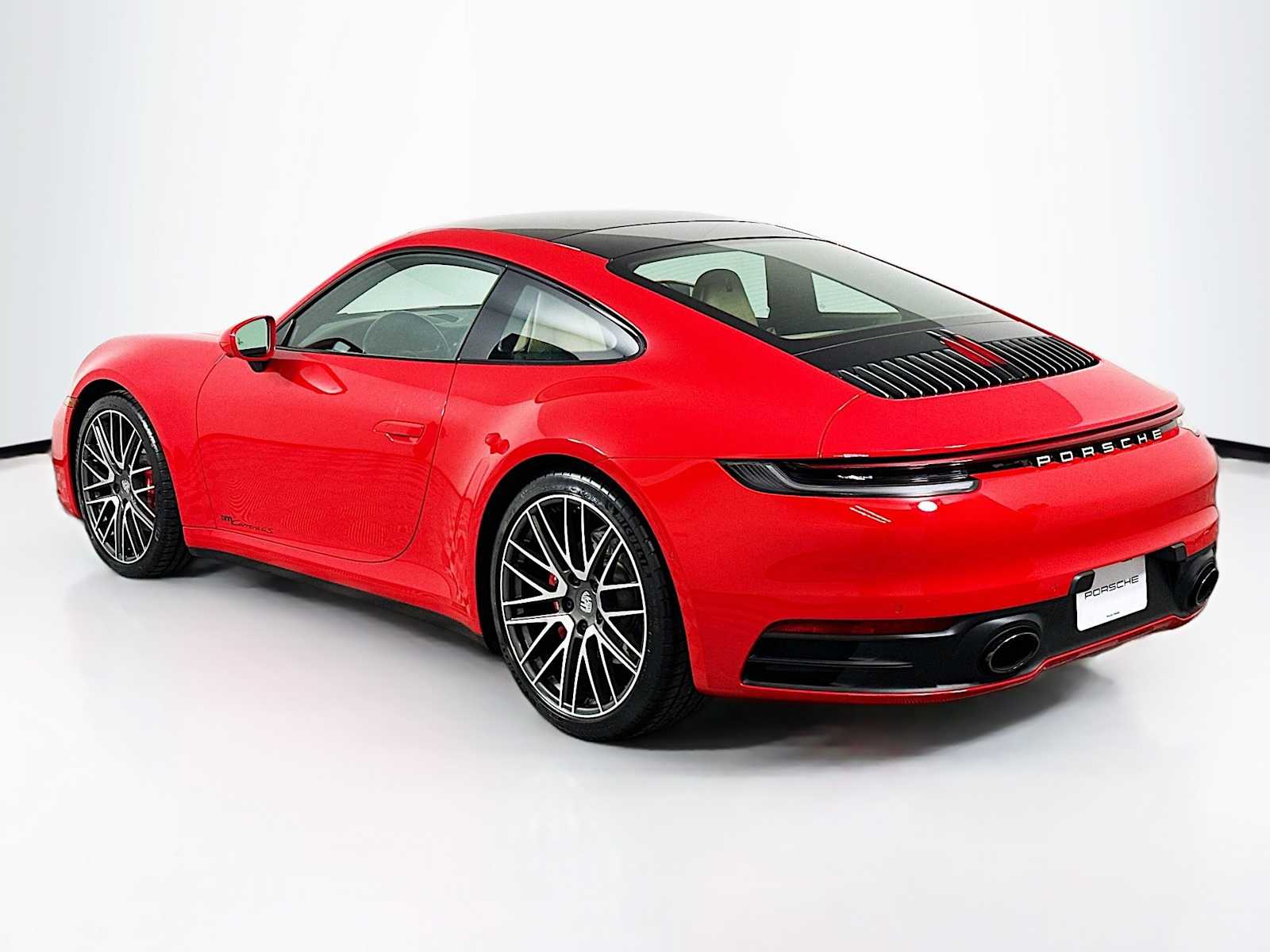 2022 Porsche 911 4S 4 GTS photo 3
