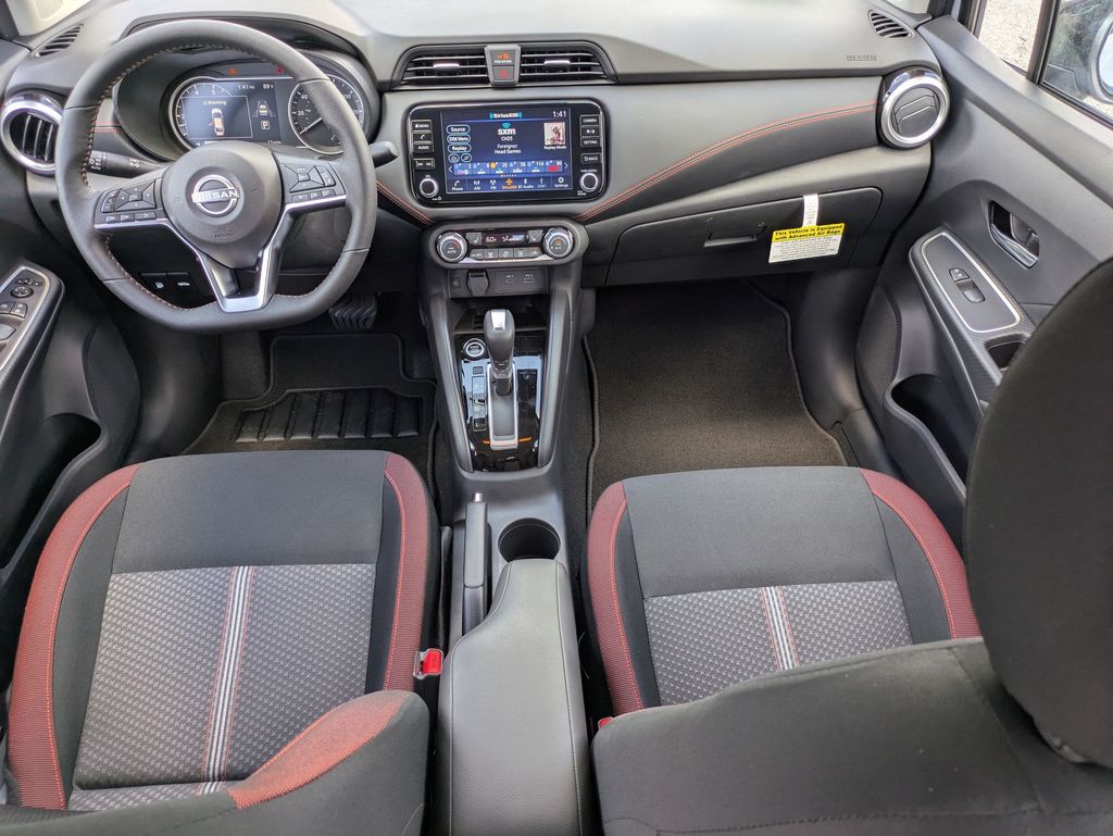 2025 Nissan Versa 1.6 SR photo 22