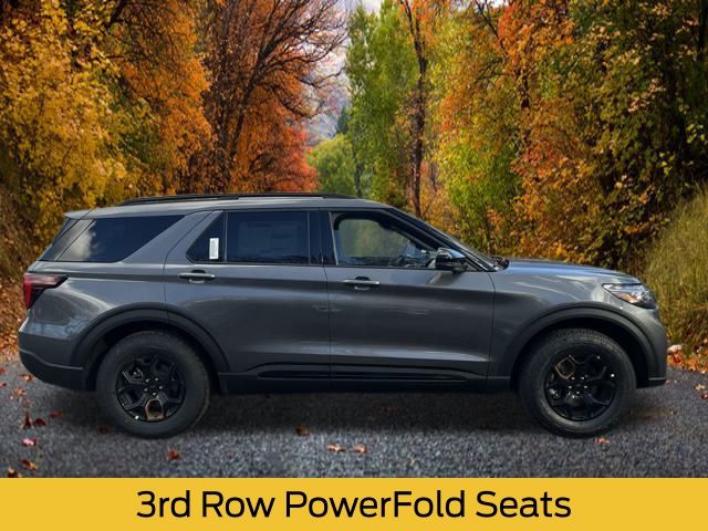 2026 Ford Explorer photo 3