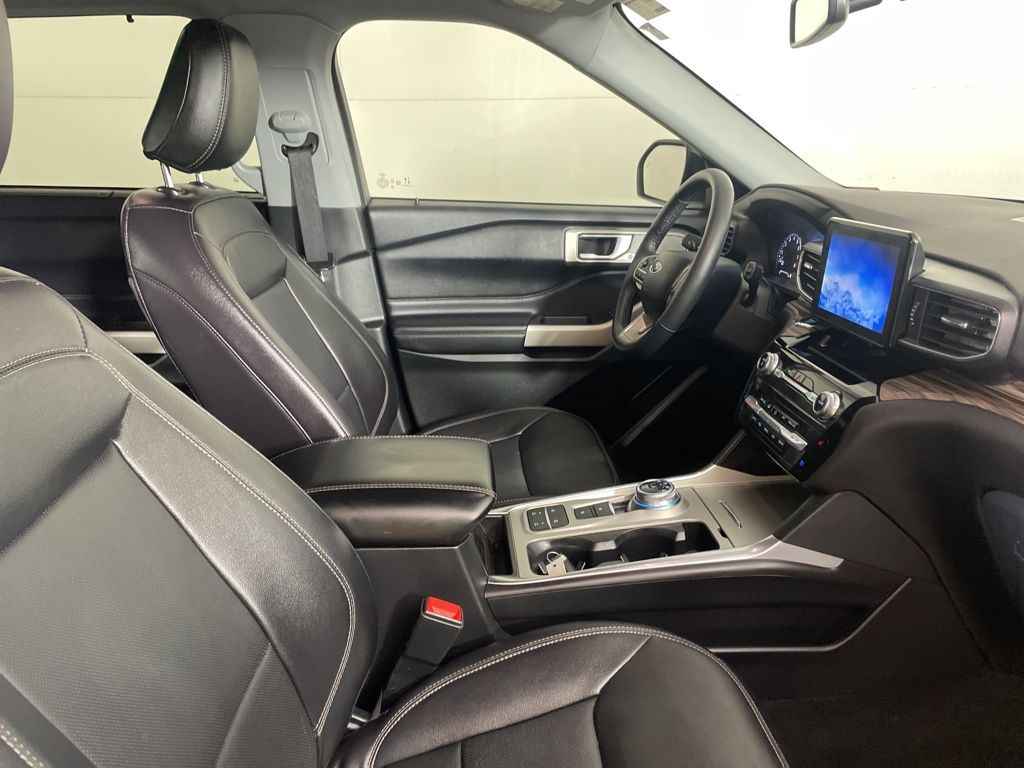 2024 Ford Explorer Limited photo 13